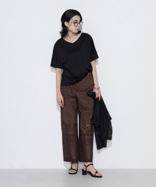 K.T KIYOKO TAKASE（キヨコタカセ）の「クールタッチコットンスムース Tシャツ（Tシャツ/カットソー・レディース・ホワイト/グレイッシュベージュ/ブラック・9号）」の10枚目の写真