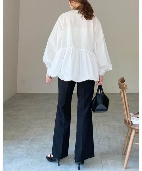 She's Closet(シーズクローゼット)の「長袖 ギャザー切り替え 裾バルーン ペプラムフレアブラウス(シャツ/ブラウス・レディース・ホワイト/ブラック・FREE)」の5枚目の写真