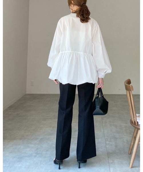 She's Closet(シーズクローゼット)の「長袖 ギャザー切り替え 裾バルーン ペプラムフレアブラウス(シャツ/ブラウス・レディース・ホワイト/ブラック・FREE)」の19枚目の写真