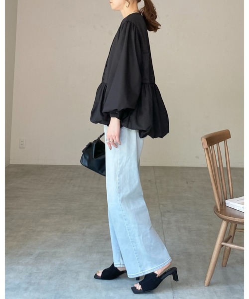 She's Closet(シーズクローゼット)の「長袖 ギャザー切り替え 裾バルーン ペプラムフレアブラウス(シャツ/ブラウス・レディース・ホワイト/ブラック・FREE)」の21枚目の写真