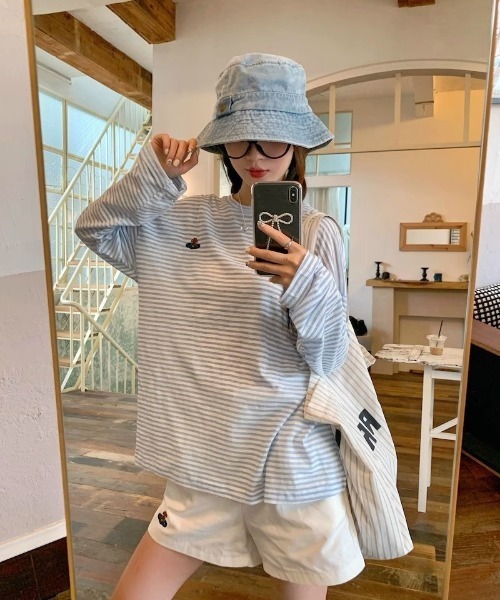 Ritzy(リッツィー)の「薄手オーバーサイズ ボーダー長袖 T シャツ(Tシャツ/カットソー・レディース・ブルー・M)」の16枚目の写真