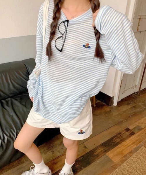 Ritzy(リッツィー)の「薄手オーバーサイズ ボーダー長袖 T シャツ(Tシャツ/カットソー・レディース・ブルー・M)」の22枚目の写真