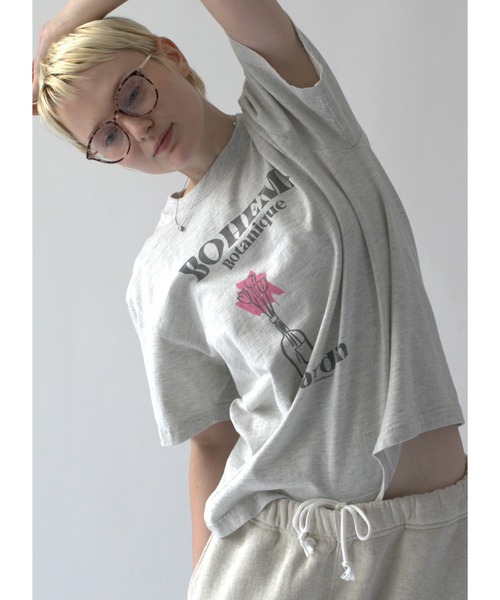 Revo.（レボ）の「【TRICOMER/トリコメル】ロゴTシャツ / プリントTシャツ（Tシャツ/カットソー・レディース・ホワイト系3/ホワイト系5/ナチュラル/ホワイト系/ホワイト系1/ホワイト系2/アイボリー/ホワイト系7/ブラック系/ベージュ/オレンジ/ホワイト系4/ホワイト系6/ブラック系1/ダークネイビー/レッド・FREE）」の13枚目の写真