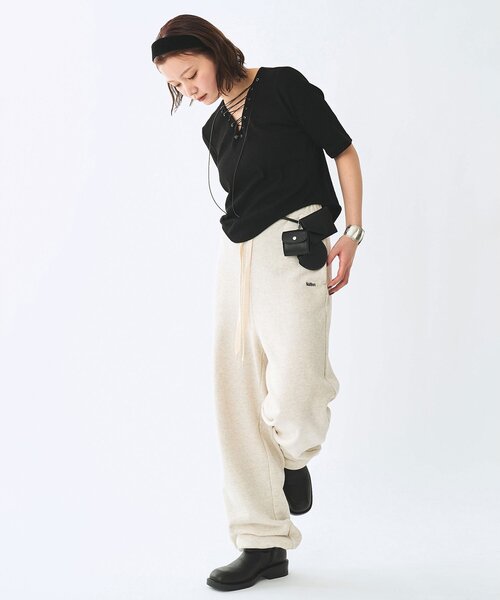 Whim Gazette(ウィムガゼット)の「<WEB限定>【Nuition】レースアッププルオーバー(Tシャツ/カットソー・レディース・グレー/ブラック・FREE)」の11枚目の写真
