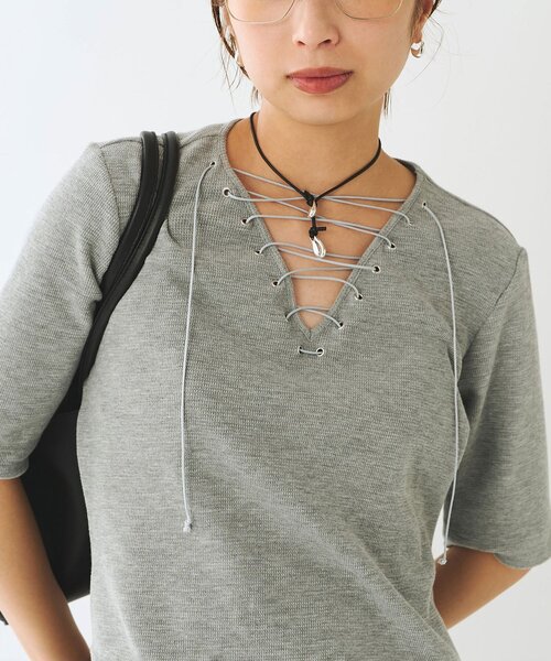 Whim Gazette(ウィムガゼット)の「<WEB限定>【Nuition】レースアッププルオーバー(Tシャツ/カットソー・レディース・グレー/ブラック・FREE)」の20枚目の写真