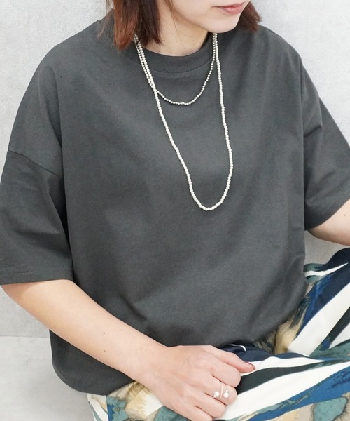 SELECT LEVERY(セレクトリベリー)の「ミニ裏毛プルオーバー(Tシャツ/カットソー・レディース・オフホワイト/ダークグレー/ミント/パープル・LARGE/MEDIUM)」の2枚目の写真