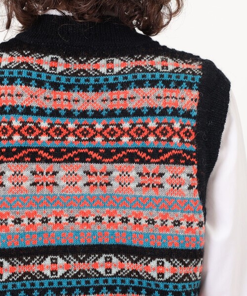TOMORROWLAND （トゥモローランド）の「【別注】Redeux FAIR ISLE VEST フェアアイル ニットベスト（ニット/セーター・レディース・ブラック系その他・S）」の7枚目の写真