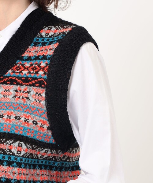TOMORROWLAND （トゥモローランド）の「【別注】Redeux FAIR ISLE VEST フェアアイル ニットベスト（ニット/セーター・レディース・ブラック系その他・S）」の8枚目の写真