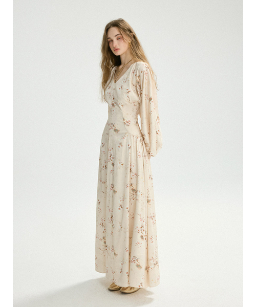 SINCETHEN（シンスゼン）の「メゾンフローラルロングワンピース（ワンピース・レディース・その他・MEDIUM/LARGE/SMALL）」の6枚目の写真