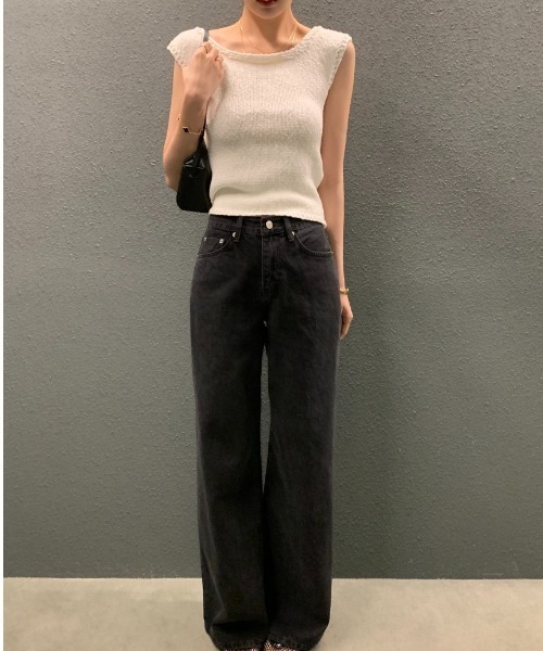 CHUL(チュル)の「バックリボンニットトップス ノースリーブ フェミニン きれいめ トップス(その他トップス・レディース・ブラウン/ホワイト/ブラック/アイボリー・FREE)」の5枚目の写真