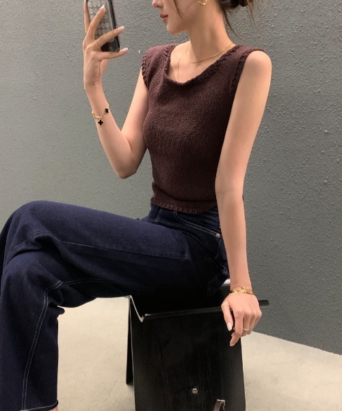 CHUL(チュル)の「バックリボンニットトップス ノースリーブ フェミニン きれいめ トップス(その他トップス・レディース・ブラウン/ホワイト/ブラック/アイボリー・FREE)」の7枚目の写真