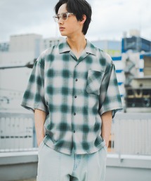 ドライタッチオンブレーシャツ