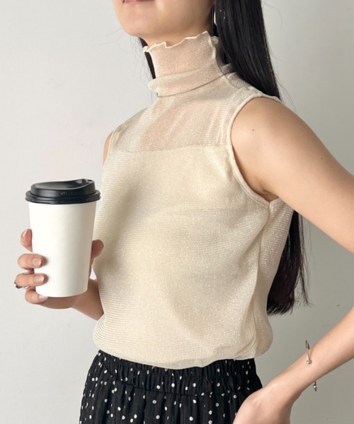 LOVALOT(ラバロット)の「ハイネック ノースリーブ ラメシアーカットソー(Tシャツ/カットソー・レディース・グレー/ブラック/ネイビー/ベージュ・FREE)」の14枚目の写真