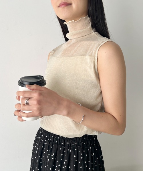 LOVALOT(ラバロット)の「ハイネック ノースリーブ ラメシアーカットソー(Tシャツ/カットソー・レディース・グレー/ブラック/ネイビー/ベージュ・FREE)」の15枚目の写真
