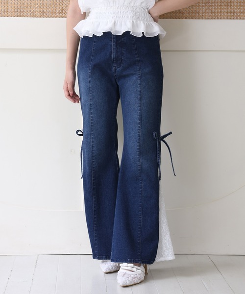one after another NICE CLAUP(ワンアフターアナザーナイスクラップ)の「【SMサイズ展開あり】サイドレースフレアデニム(デニムパンツ・レディース・ブルー/ネイビー/サックスブルー・MEDIUM/SMALL)」の15枚目の写真