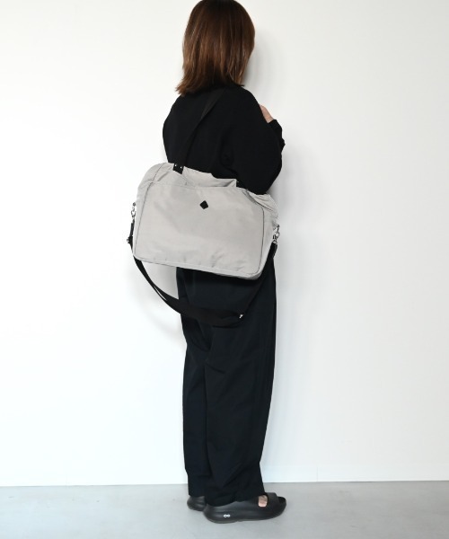 CLEDRAN(クレドラン)の「【A4収納可能 2WAY】CL4003 CHEVA TRAVEL BOSTON(ボストンバッグ・レディース・ブラック/マスタード/ライトグレー・FREE)」の7枚目の写真