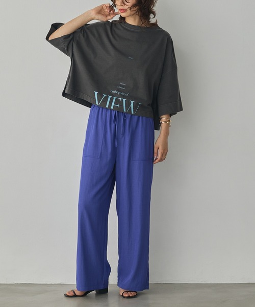 hunch(ハンチ)の「ワイドショート ロゴTシャツ(Tシャツ/カットソー・レディース・アッシュブラウン/チャコール/ピンクベージュ/オフホワイト・FREE)」の7枚目の写真