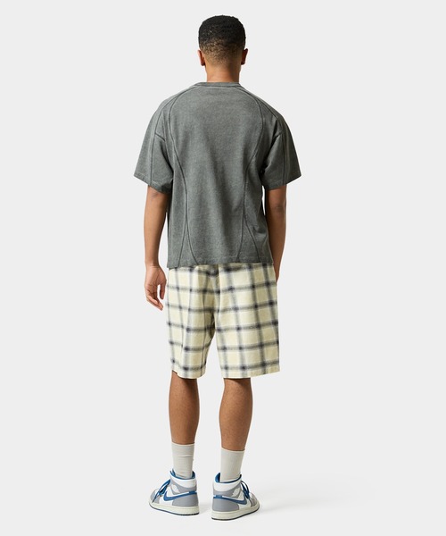 HUF(ハフ)の「WASHED PANELED CREW(Tシャツ/カットソー・メンズ・ライトブルー/チャコールグレー/ブラウン系その他・XL/L/M/S)」の4枚目の写真