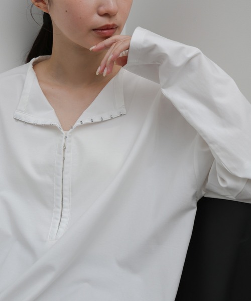 select MOCA Et(セレクトモカエト)の「【Et】Oversized Front Hook Long Tee(Tシャツ/カットソー・レディース・ホワイト/ブラック・FREE)」の5枚目の写真