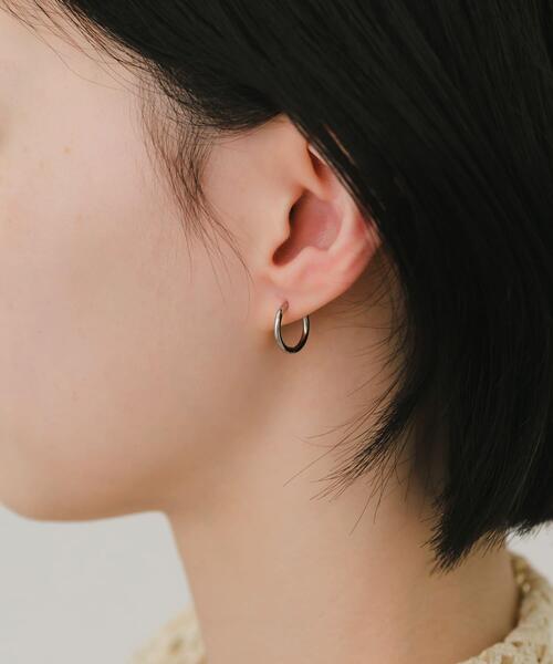 SMELLY（スメリー）の「ステンレスフープピアス10mm（ピアス（両耳用）・レディース・ゴールド/シルバー・-）」の3枚目の写真