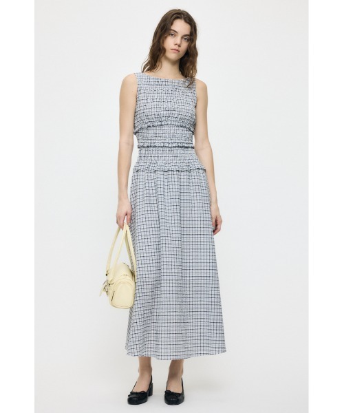 MOUSSY(マウジー)の「SLEEVELESS PLAID CHECK ドレス(ワンピース・レディース・ホワイト系その他/ブラック/ブルー系その他・1/2)」の10枚目の写真