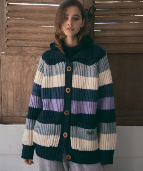 OURNOSTALGIA(アワー ノスタルジア)の「Rainbow Stripe Cardigan_Navy mix(OC25-KN20)(カーディガン/ボレロ・レディース・ネイビー・FREE)」の1枚目の写真
