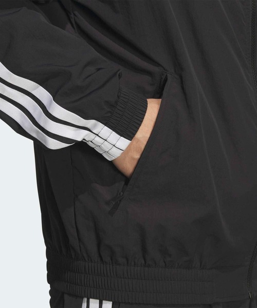 adidas(アディダス)の「スタジアム ライト ツイル ルーズフィット トラックジャケット / ジャージ / アディダス adidas(ジャージ・メンズ・ブラック×ホワイト・XX-LARGE/3XL/LARGE/MEDIUM/SMALL/X-LARGE/X-SMALL)」の4枚目の写真