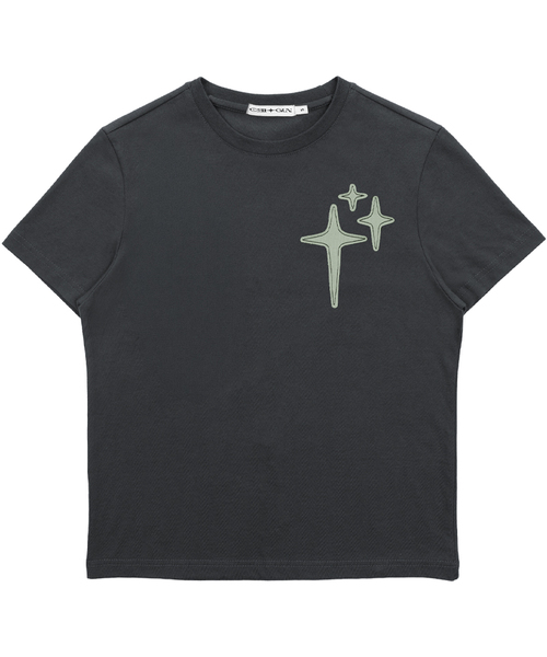 CRIGUN(クリガン)の「STAR APPLIQUE SEMI CROP TEE (3 color)(Tシャツ/カットソー・レディース・チャコール/ネイビー/ホワイト・MEDIUM/SMALL)」の2枚目の写真