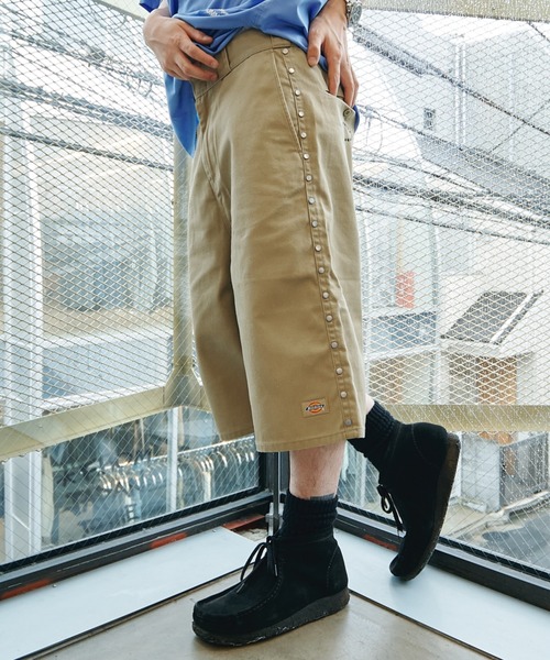 AFB（エーエフビー）の「STUDDED HALF PANTS（チノパンツ・メンズ・ブラック/カーキ/グレー・MEDIUM/LARGE）」の6枚目の写真