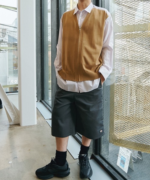 AFB（エーエフビー）の「STUDDED HALF PANTS（チノパンツ・メンズ・ブラック/カーキ/グレー・MEDIUM/LARGE）」の9枚目の写真