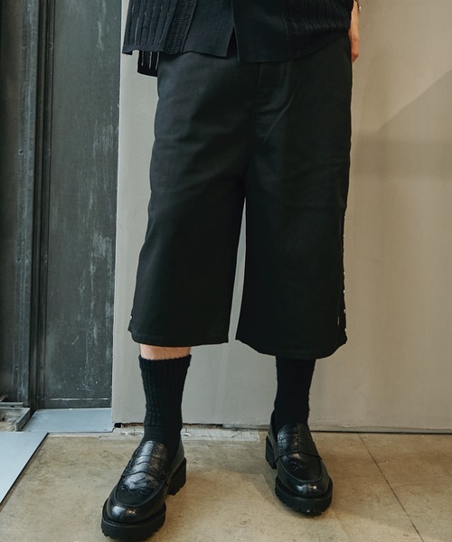 AFB（エーエフビー）の「STUDDED HALF PANTS（チノパンツ・メンズ・ブラック/カーキ/グレー・MEDIUM/LARGE）」の15枚目の写真