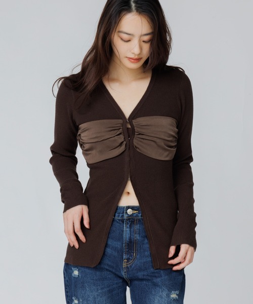 SENEE(セニー)の「satin bustier docking knit(サテンビスチェドッキングニット)(ニット/セーター・レディース・ブラック/ブラウン/アイボリー・FREE)」の3枚目の写真