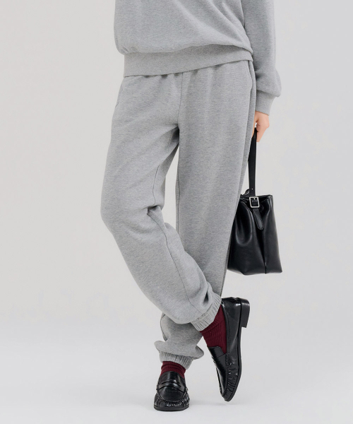 CHASECULT（チェイスカルト）の「ユニセックス エッセンシャル ジョガーパンツ-FERU7211B0B（スウェットパンツ・レディース・ライトグレー・67/70/76/82/86/92）」の4枚目の写真
