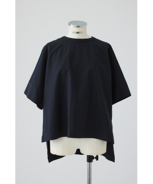 RIM.ARK（リムアーク）の「Asymmetric hem woven T/SH(アシンメトリー ヘム ウーブン ティーシャツ)（Tシャツ/カットソー・レディース・ホワイト/ブラック/ダークネイビー・FREE）」の3枚目の写真