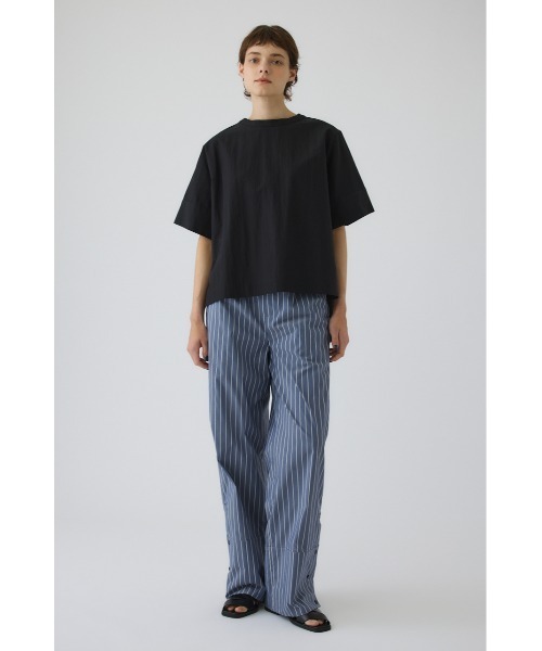 RIM.ARK（リムアーク）の「Asymmetric hem woven T/SH(アシンメトリー ヘム ウーブン ティーシャツ)（Tシャツ/カットソー・レディース・ホワイト/ブラック/ダークネイビー・FREE）」の8枚目の写真