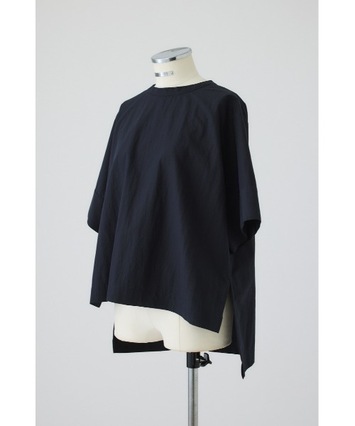 RIM.ARK（リムアーク）の「Asymmetric hem woven T/SH(アシンメトリー ヘム ウーブン ティーシャツ)（Tシャツ/カットソー・レディース・ホワイト/ブラック/ダークネイビー・FREE）」の16枚目の写真