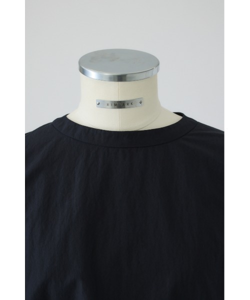 RIM.ARK（リムアーク）の「Asymmetric hem woven T/SH(アシンメトリー ヘム ウーブン ティーシャツ)（Tシャツ/カットソー・レディース・ホワイト/ブラック/ダークネイビー・FREE）」の19枚目の写真