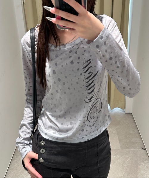 sedacle girl(セダクルガール)の「バンビプリントロンT(Tシャツ/カットソー・レディース・ベージュ/グレー・SMALL/MEDIUM)」の2枚目の写真