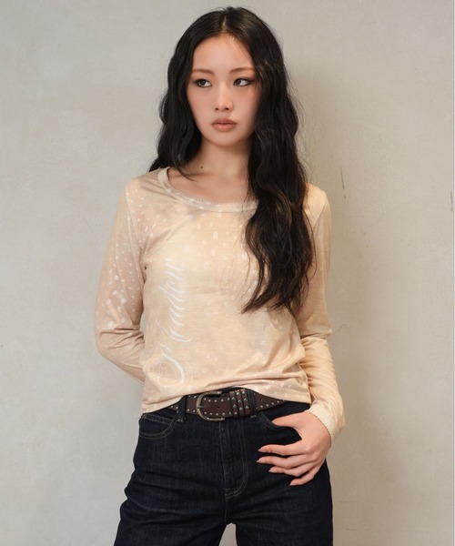 sedacle girl(セダクルガール)の「バンビプリントロンT(Tシャツ/カットソー・レディース・ベージュ/グレー・SMALL/MEDIUM)」の6枚目の写真