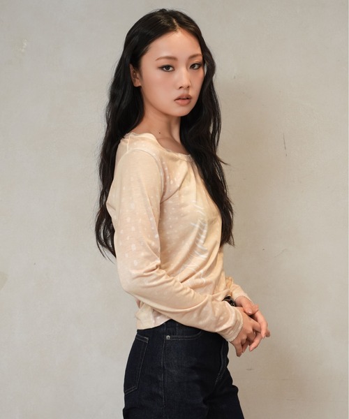 sedacle girl(セダクルガール)の「バンビプリントロンT(Tシャツ/カットソー・レディース・ベージュ/グレー・SMALL/MEDIUM)」の8枚目の写真