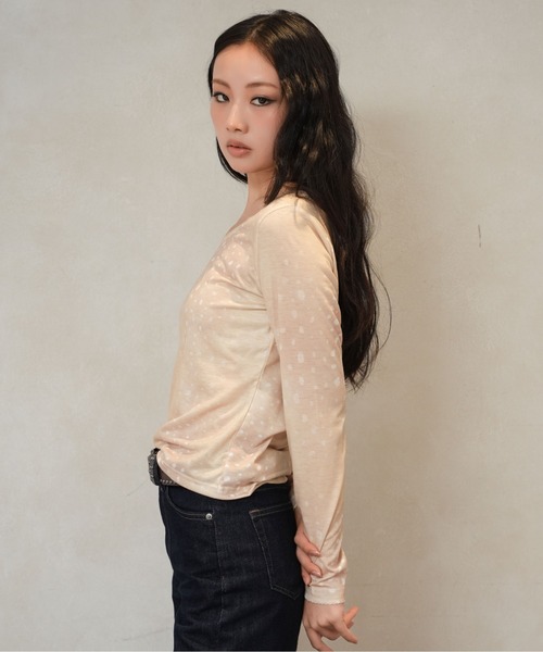 sedacle girl(セダクルガール)の「バンビプリントロンT(Tシャツ/カットソー・レディース・ベージュ/グレー・SMALL/MEDIUM)」の7枚目の写真