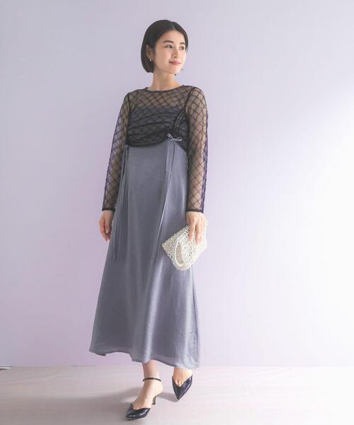 URBAN RESEARCH ROSSO WOMEN(アーバンリサーチ ロッソ)の「kaene ドロストギャザーセパレートドレス(ワンピース・レディース・グレー・36)」の4枚目の写真