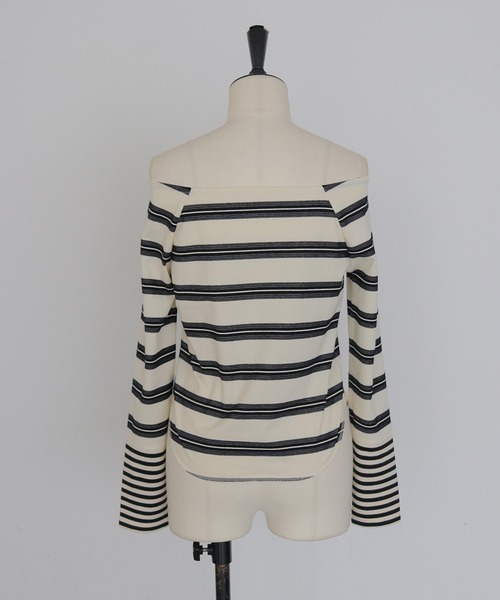 CLEIO(クレイオ)の「【CLEIO】オフショルボーダーTシャツ OFF-SHOULDER BORDER T-SHIRT(Tシャツ/カットソー・レディース・アイボリー/オフホワイト/ベージュ・FREE)」の4枚目の写真
