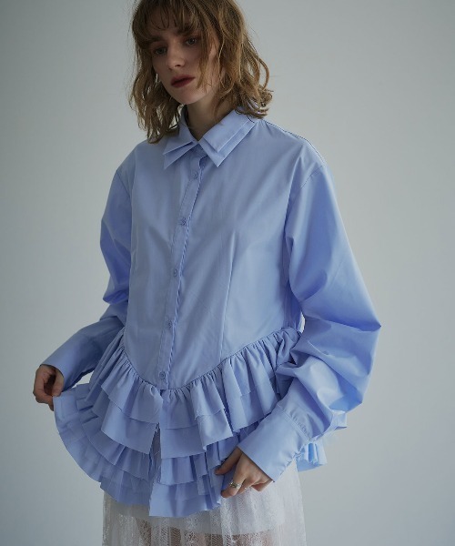 W:Huku(フーク)の「【ノンアイロンシリーズ】ボリュームチュチュペプラムブラウス / No-Iron Voluminous Tutu Peplum Blouse(シャツ/ブラウス・レディース・ブラック/オフホワイト/スカイブルー・FREE)」の1枚目の写真