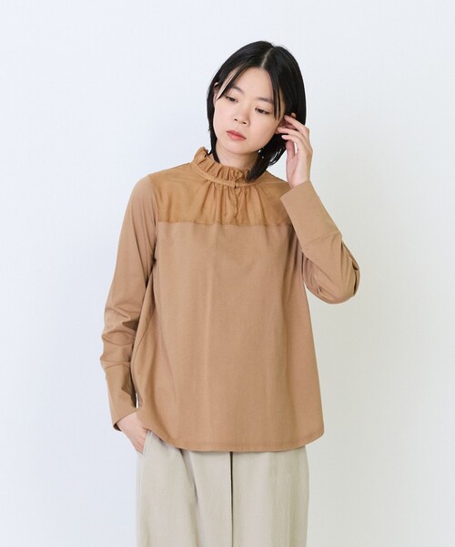 LOISIR（ロワズィール）の「シルクコットンローン×ハイゲージ天竺カットソーブラウス（Tシャツ/カットソー・レディース・キャメル/ブラック/オフホワイト/サックスブルー・FREE）」の4枚目の写真