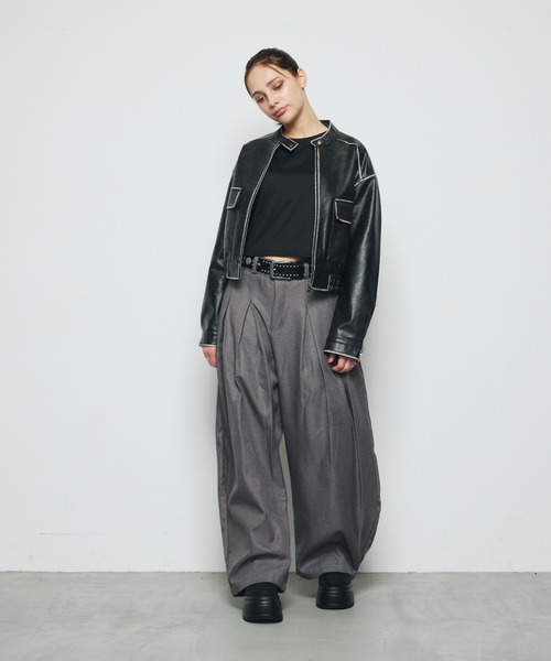 DAZE(デイズ)の「タックデザイン バルーンワイドスラックス(スラックス・メンズ・グレー・SMALL/MEDIUM/LARGE/X-LARGE)」の21枚目の写真