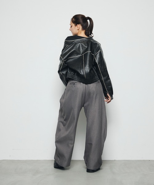 DAZE(デイズ)の「タックデザイン バルーンワイドスラックス(スラックス・メンズ・グレー・SMALL/MEDIUM/LARGE/X-LARGE)」の5枚目の写真