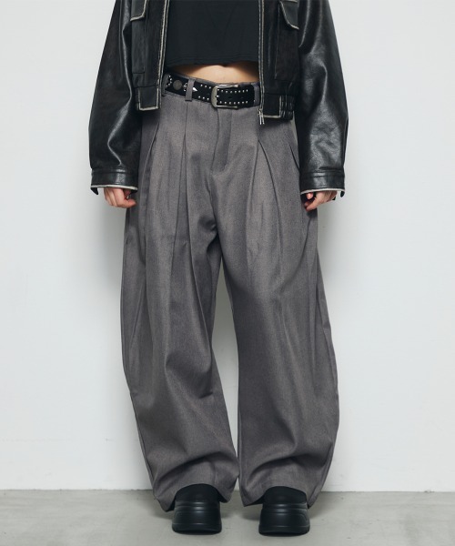 DAZE(デイズ)の「タックデザイン バルーンワイドスラックス(スラックス・メンズ・グレー・SMALL/MEDIUM/LARGE/X-LARGE)」の6枚目の写真
