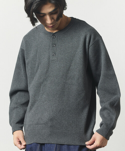 FREAK'S STORE(フリークスストア)の「ウォッシャブル スウェットライク ヘンリーネックニット/静電気ケア(ニット/セーター・メンズ・オフホワイト/チャコールグレー/ブラック/ブラウン/ブルーグリーン/その他15/オレンジ・LARGE/MEDIUM)」の4枚目の写真