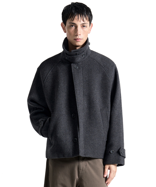 COSTUME O’CLOCK(コスチュームオクロック)の「ウール バルマカン ショートコート チャコール COOSCT026CHARCOAL(チェスターコート・メンズ・その他・SMALL/MEDIUM/LARGE)」の2枚目の写真